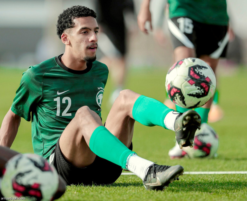 تجارة مداوي..
25 عاما فوق الجبل