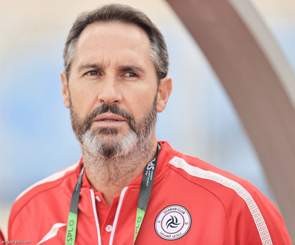 بوبيندزا
يطوي غياب 50 يوما