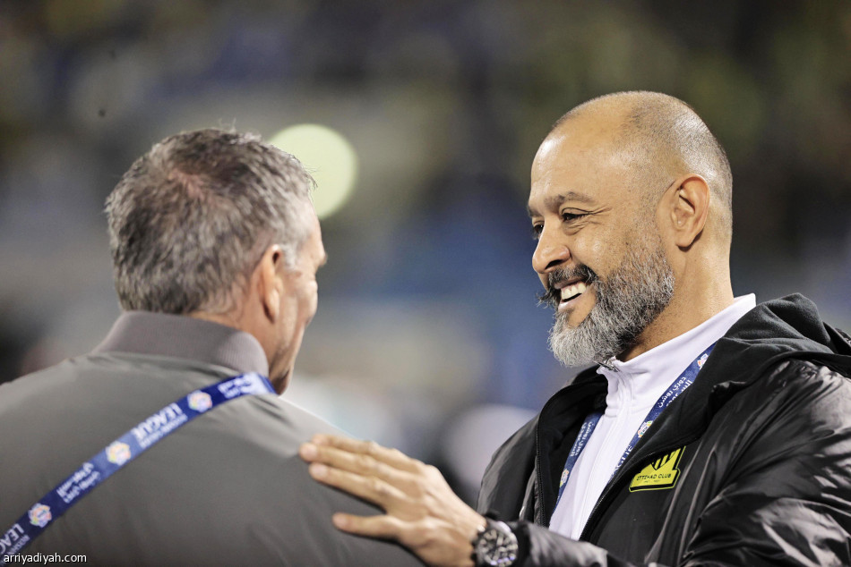 خارج ملعبه..
الاتحاد 21 نقطة