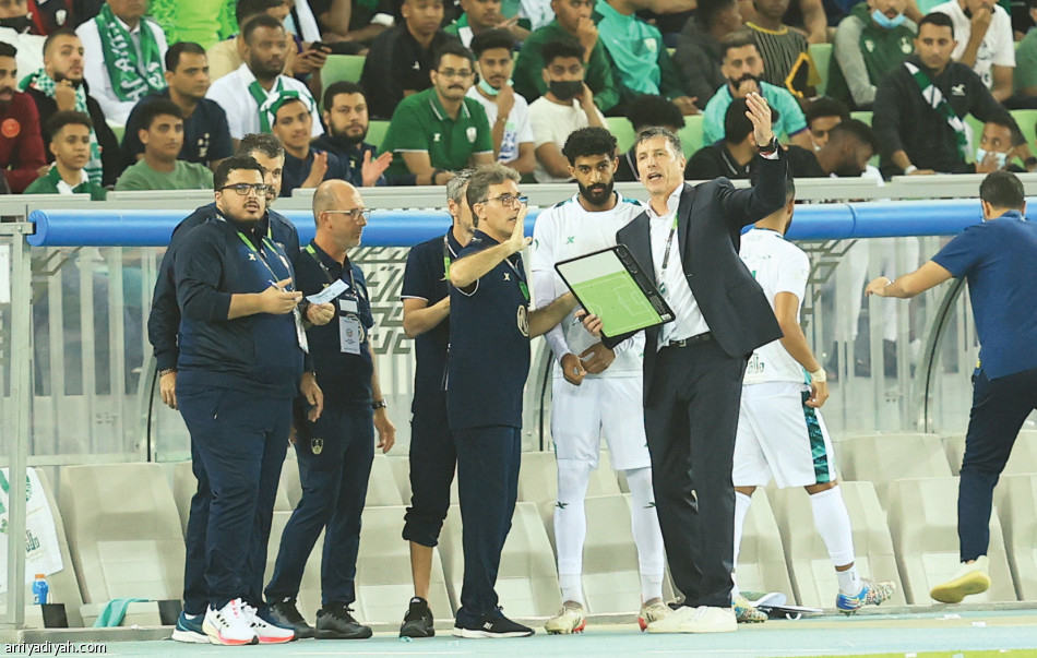 المرة الأولى..الأهلي 
يعود