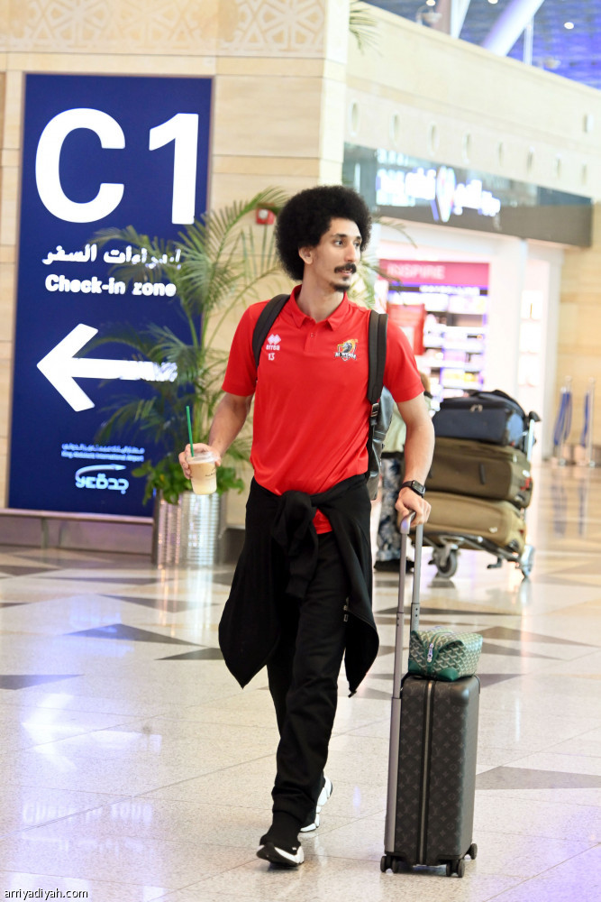 يحيى والعمري 
خارج التشكيل