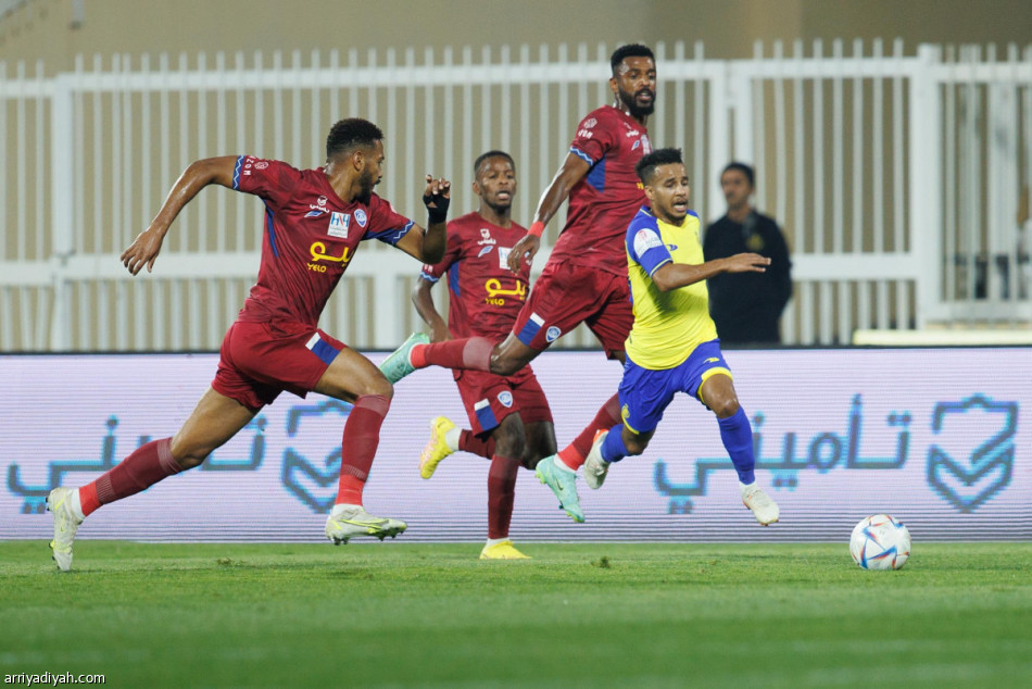 النصر يستعرض بثلاثية أبها