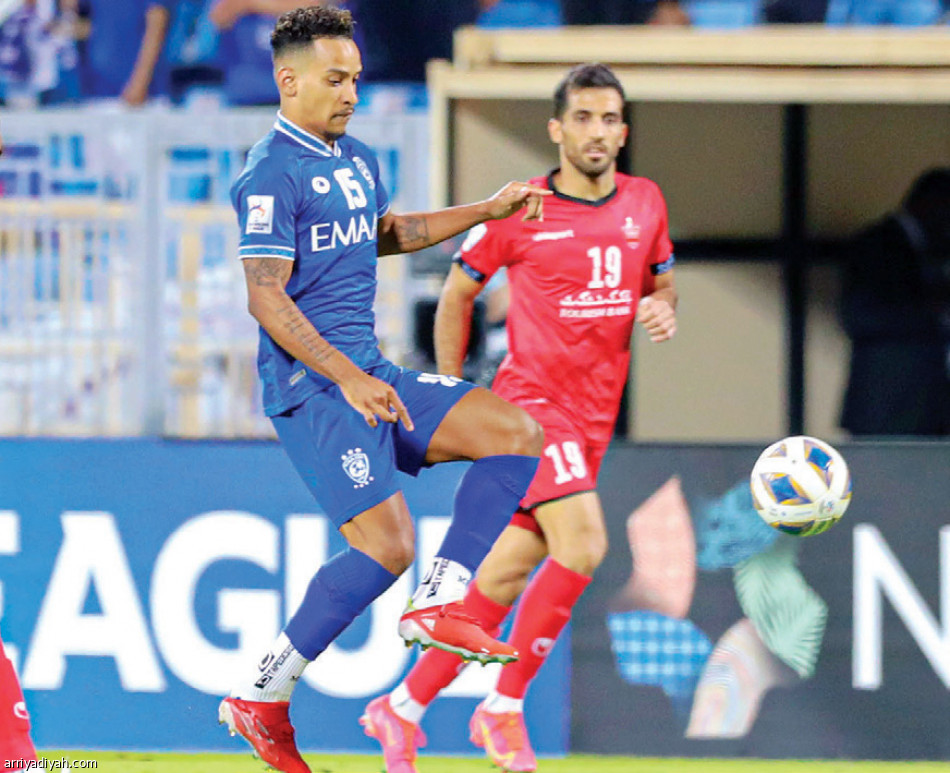 27 تمريرة 
تعيد سالم