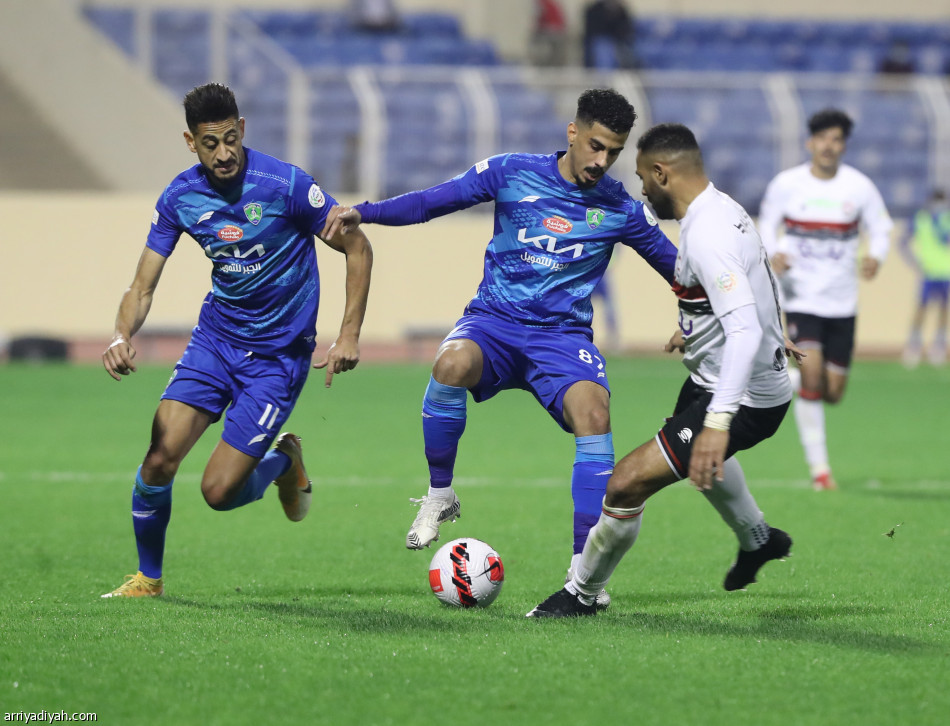 الرائد يكسب الفتح بثلاثية