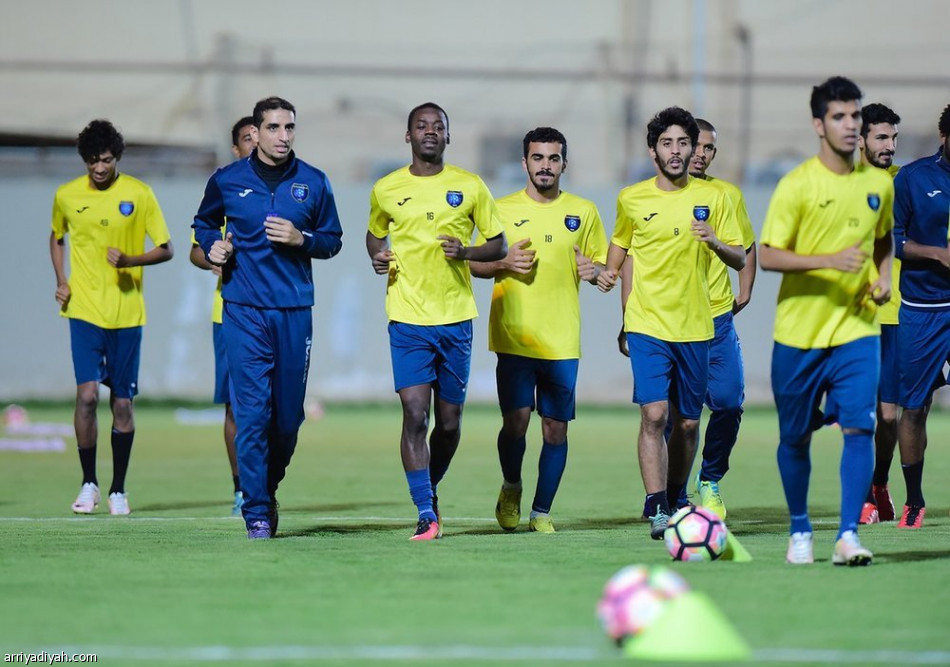 الشمري يعود لتدريبات التعاون