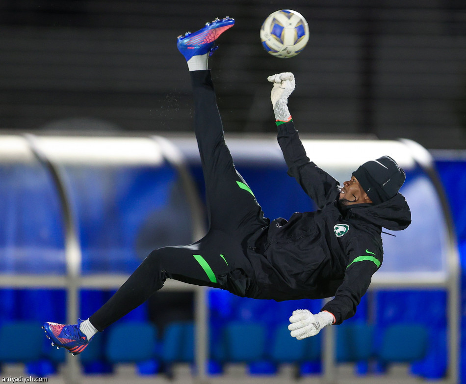 الأخضر قبل اليابان.. استحواذ ومناورة