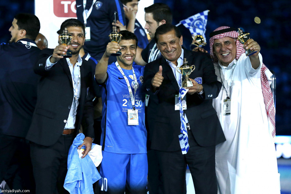 خماسية الهلال.. تدخل التاريخ.. وتجرح النصر