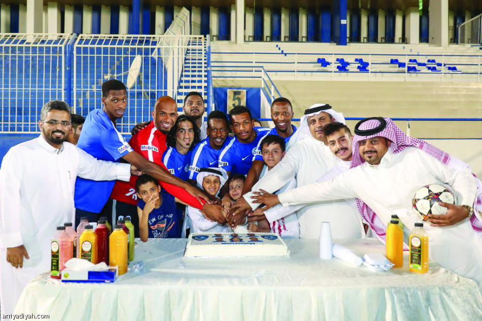 دياز يرصد أداء لاعبي الهلال بالتقنية