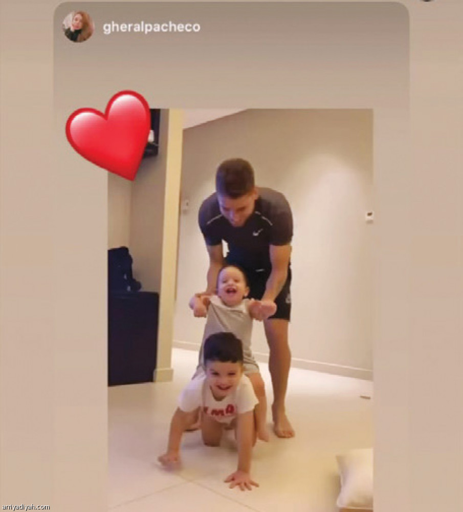 الصور العائلية 
تسيطر على إنستجرام الأجانب