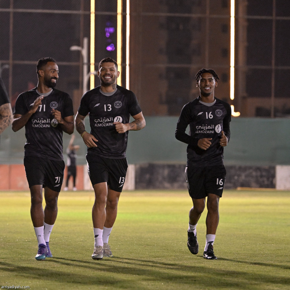 الشباب يعود بـ«الفيديو»