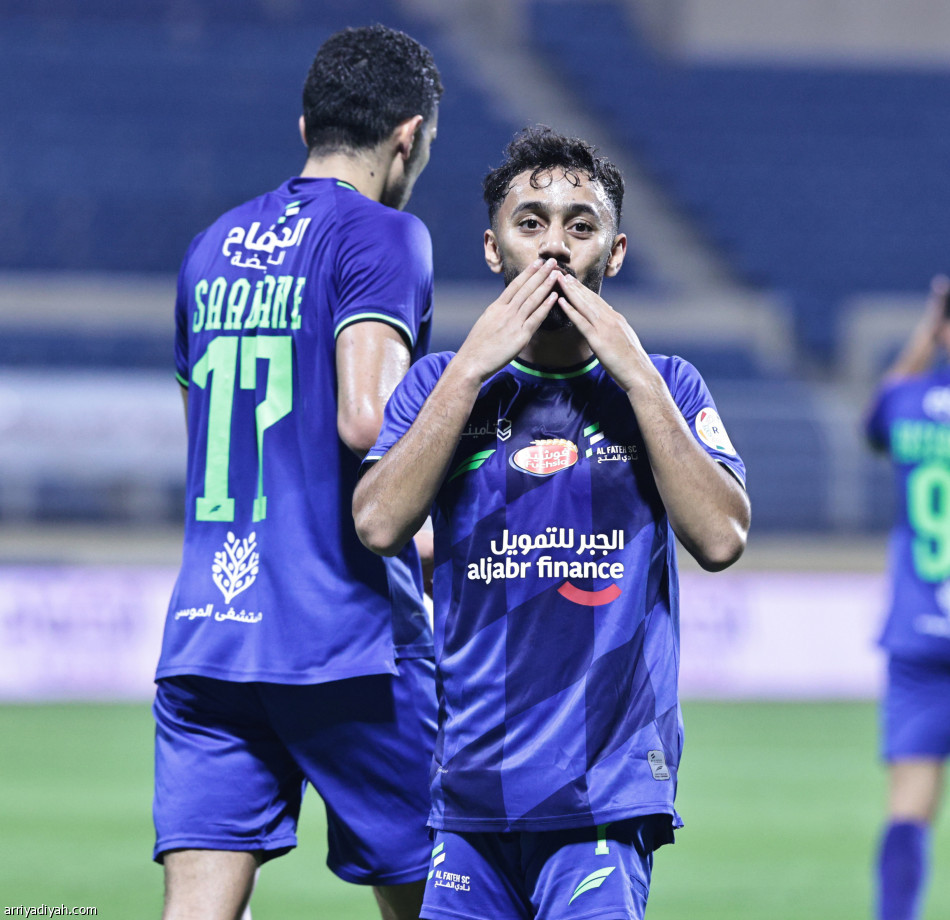 بثلاثية أبها.. الفتح يقفز 4 مراكز