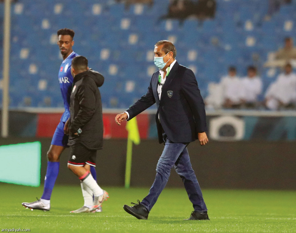 الدقائق الأخيرة.. 
فرحة هلالية رابعة