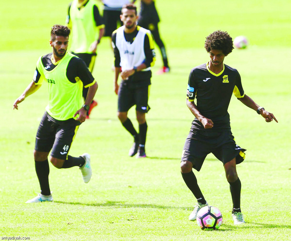 اليوم.. الاتحاد يلاقي أستون فيلا