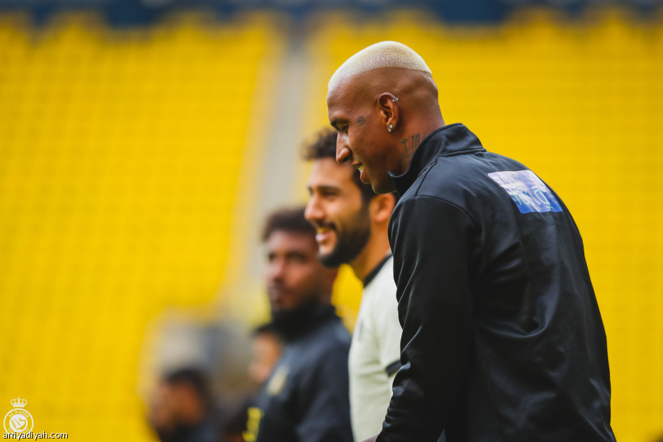 مدرب النصر يطالب بـ«التركيز العالي» أمام الهلال