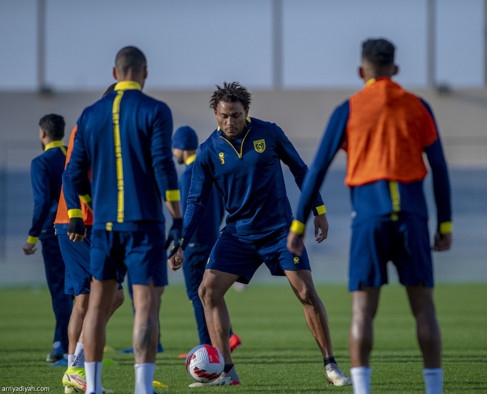 التعاون يستعيد العمري قبل النصر