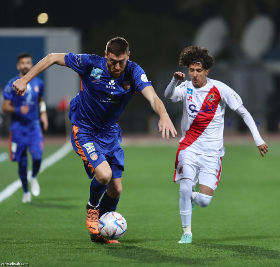 الفيحاء يستعيد التوازن بثنائية الوحدة