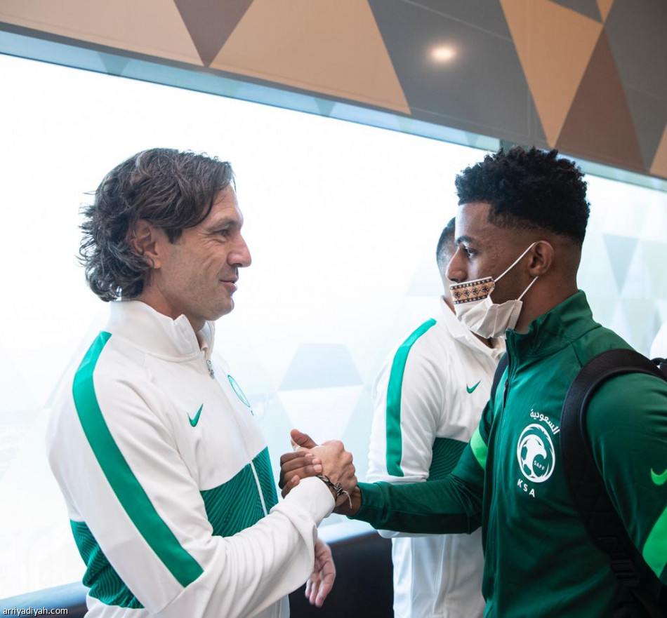 الأخضر يصل الدوحة