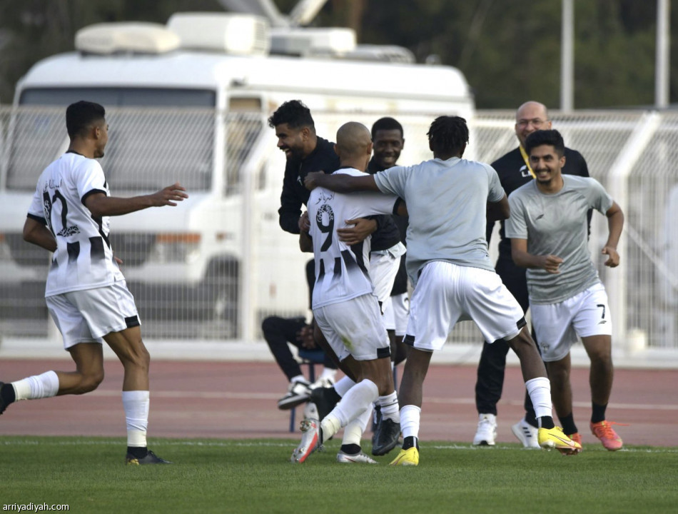 دوري يلو.. هجر يستعيد التوازن بثنائية العين