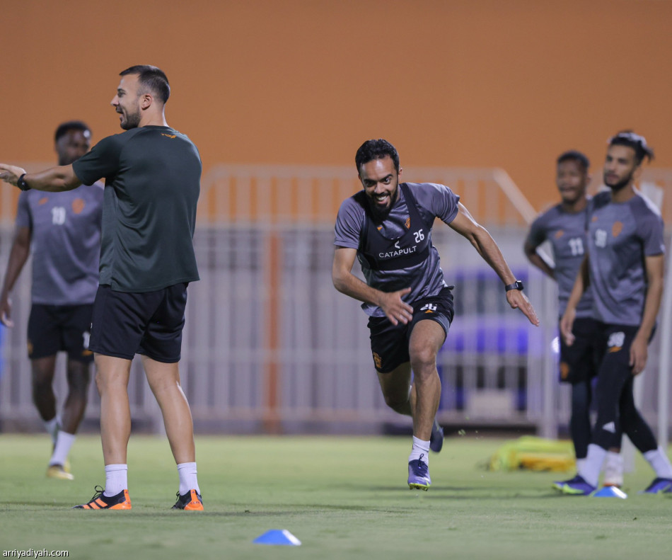 الفيحاء يستعيد الشويش وناصر