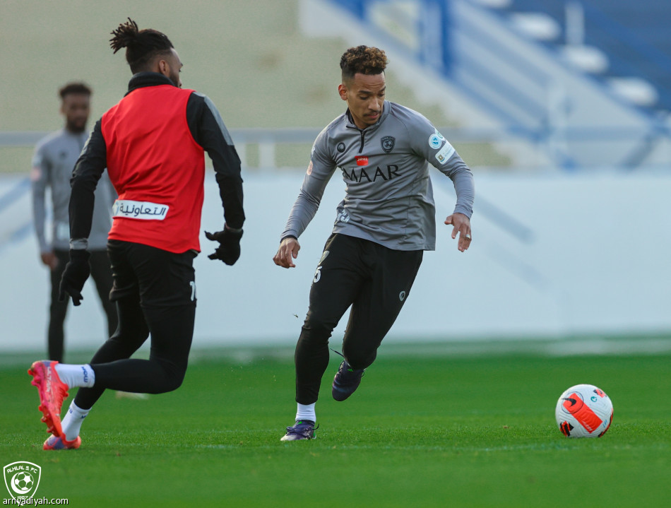 الهلال يعتمد التنويع قبل مونديال الأندية