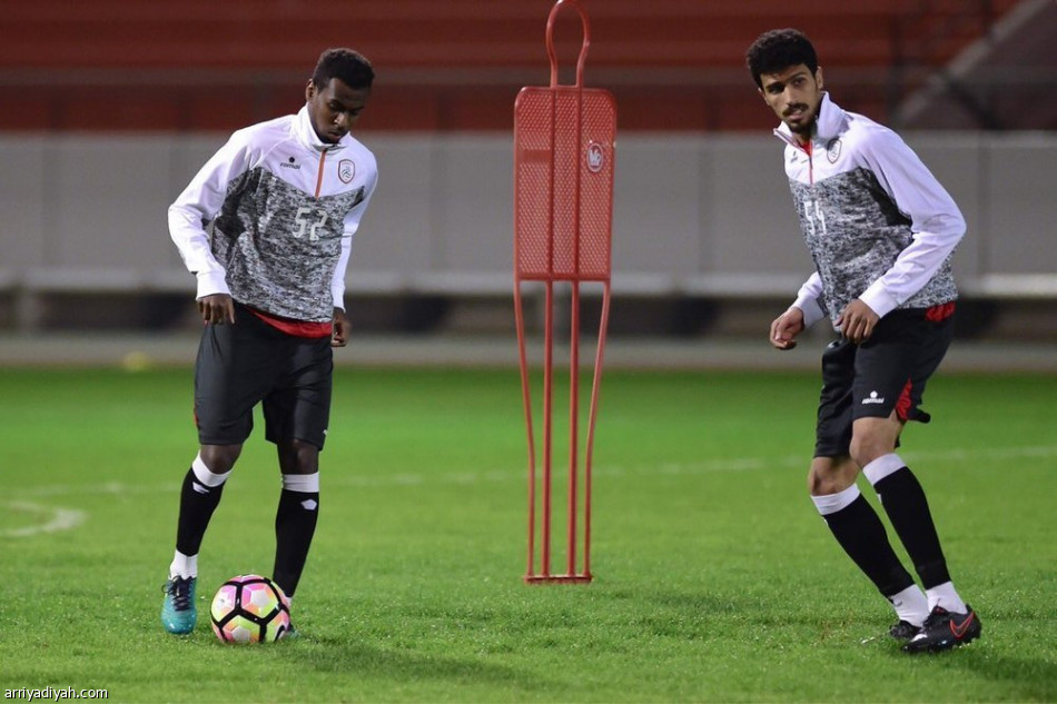 سامي يستنجد بلاعبي الأولمبي