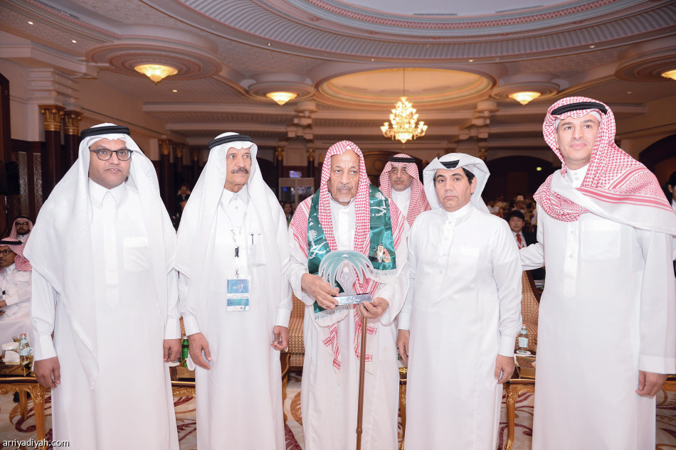 الكونجرس
يمنح آل الشيخ وسام «الآسيوي»