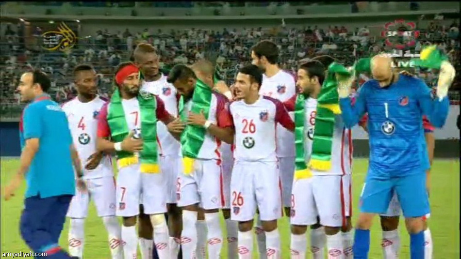الكويت يتوج بالسوبر .. ويحتفل باليوم الوطني السعودي