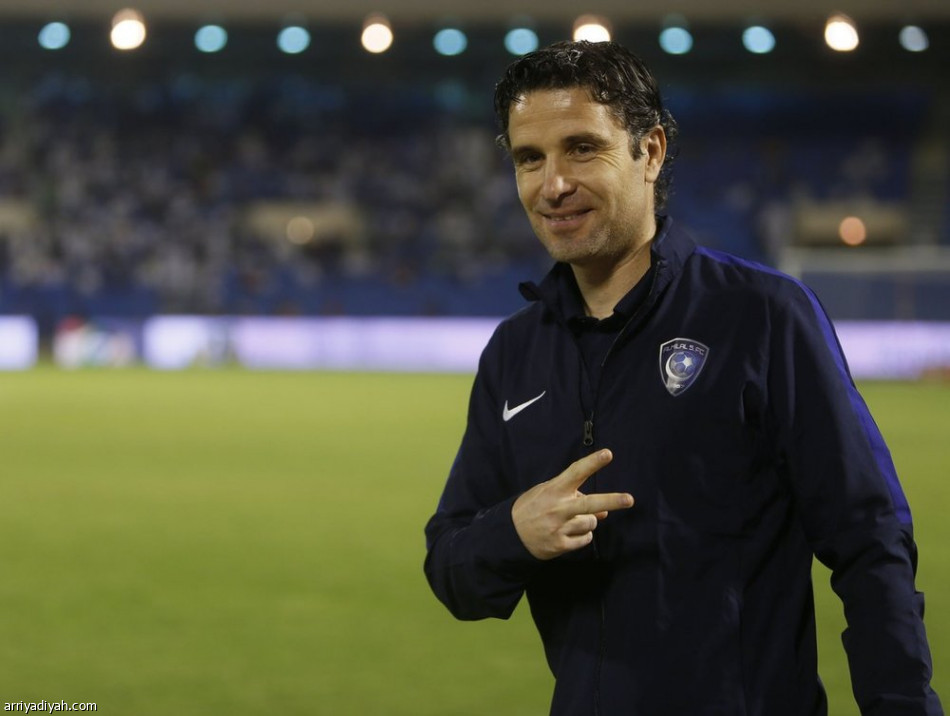 الهلال يمزق شباك الخليج بسداسية ويتصدر دوري جميل
