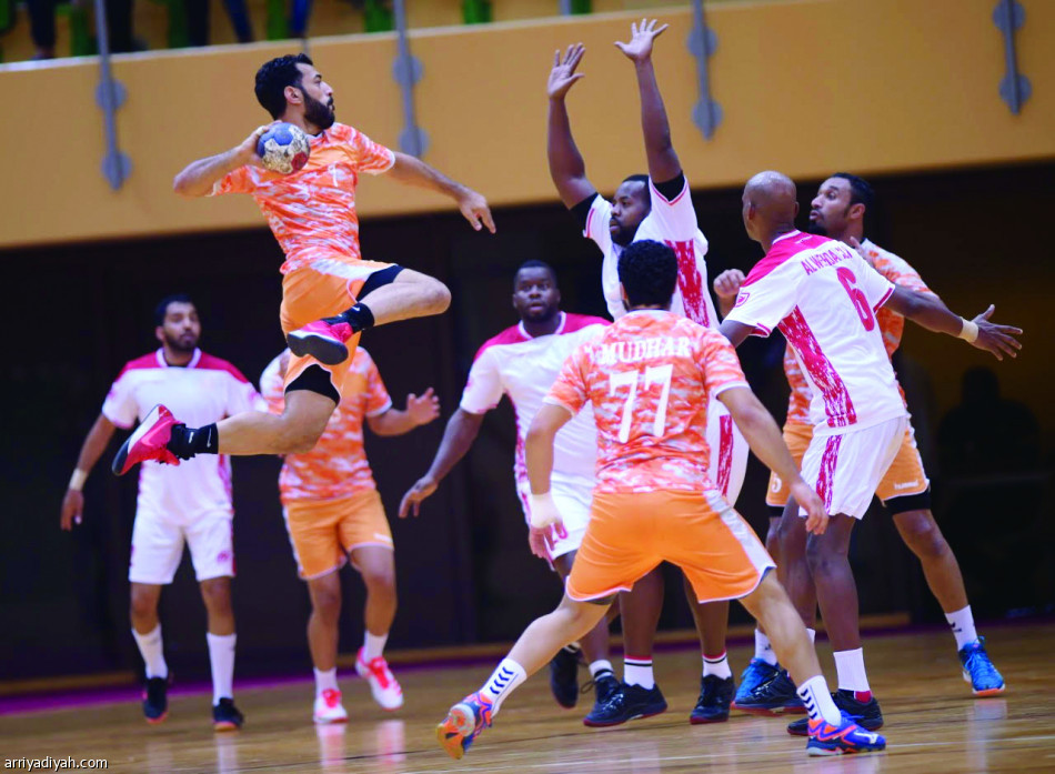 مضر يواصل صدارة دوري اليد