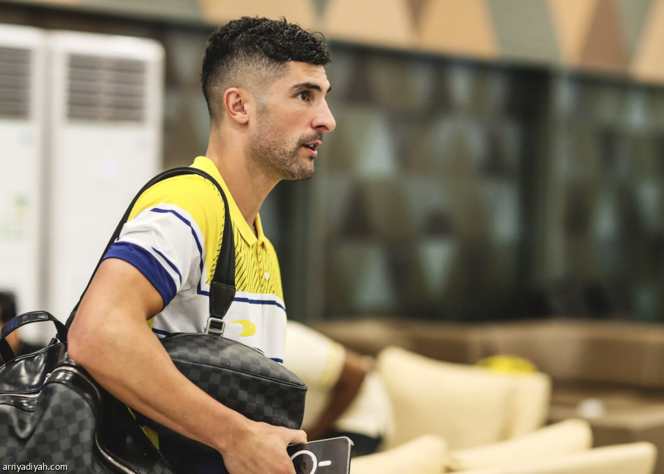 بسبب مرض جوستافو..
مفاضلة بين الحسن والصليهم