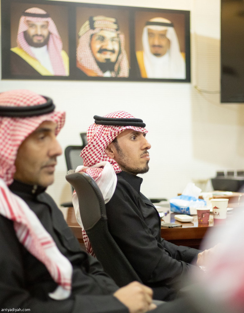 التعاون.. الذهبيون يجتمعون بالإدارة