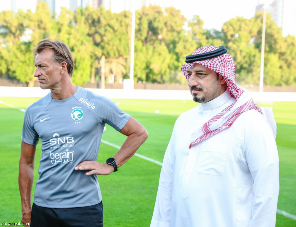 رينارد يجهز الأخضر بـ«الاستحواذ»