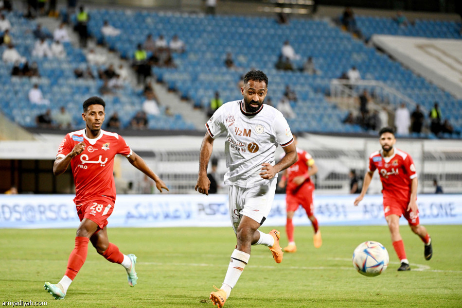 الوحدة..
خطوة جديدة أمام الشباب