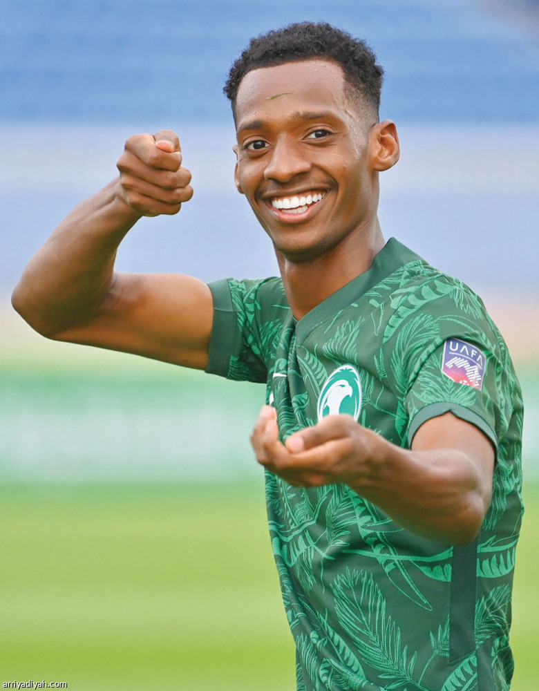 الأخضر..
صدارة خامسة وتأهل سابع