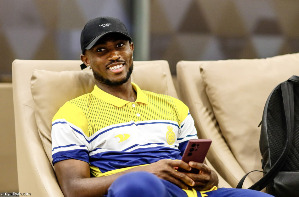 بسبب مرض جوستافو..
مفاضلة بين الحسن والصليهم