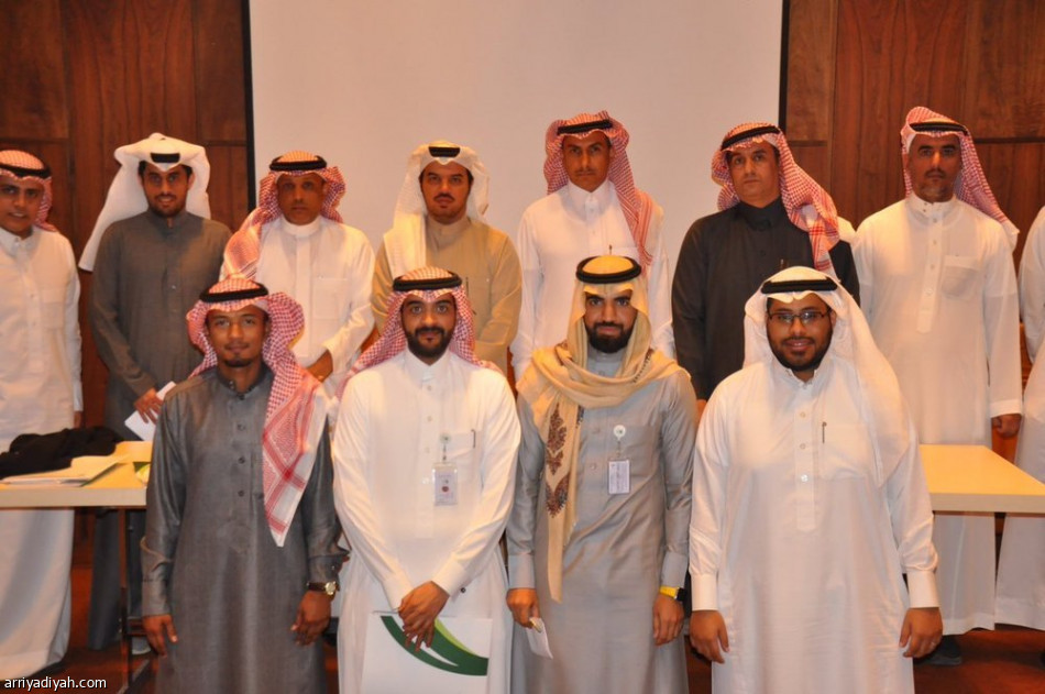 الصنيع يبدأ اجتماعاته مع الأجهزة الفنية للمنتخبات السنية