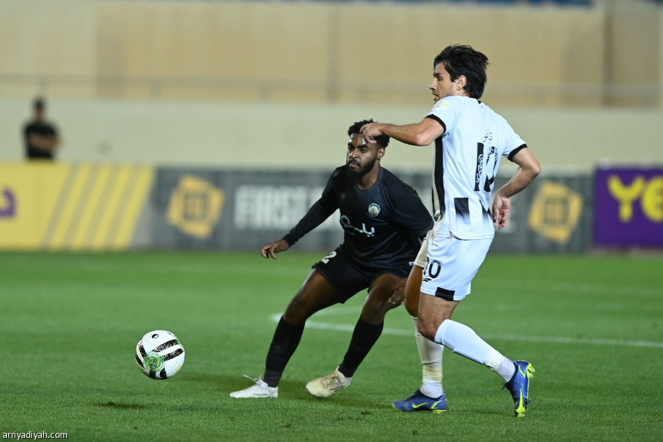 دوري يلو.. هجر يكسب الساحل بثنائية أدريانو