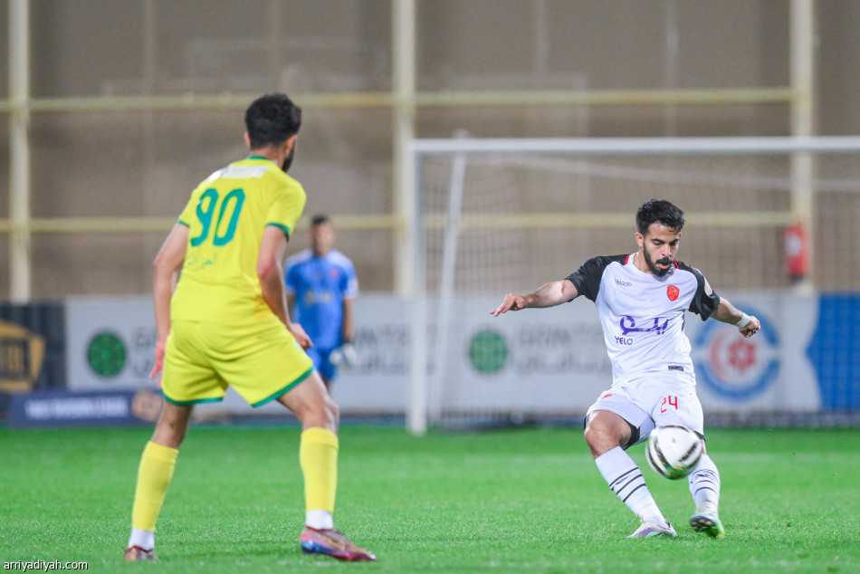 العروبة يقسو على القيصومة في «يلو»