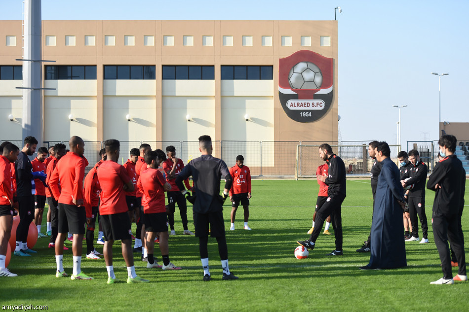 اجتماع يحفز الرائد لمواجهة أبها