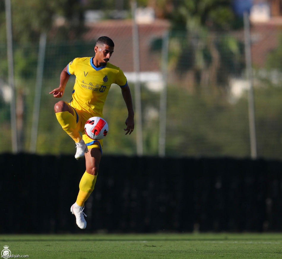 النصر يكسب توريمولينوس في دقيقتين