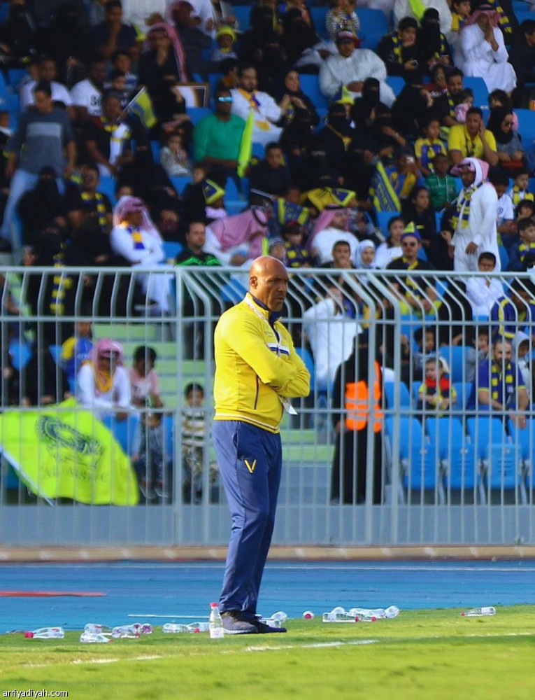 حمدالله ينهي مهمة الرائد برباعية