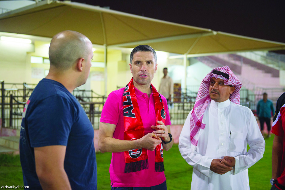 الثنائي الجديد يشعلان تدريبات الرائد