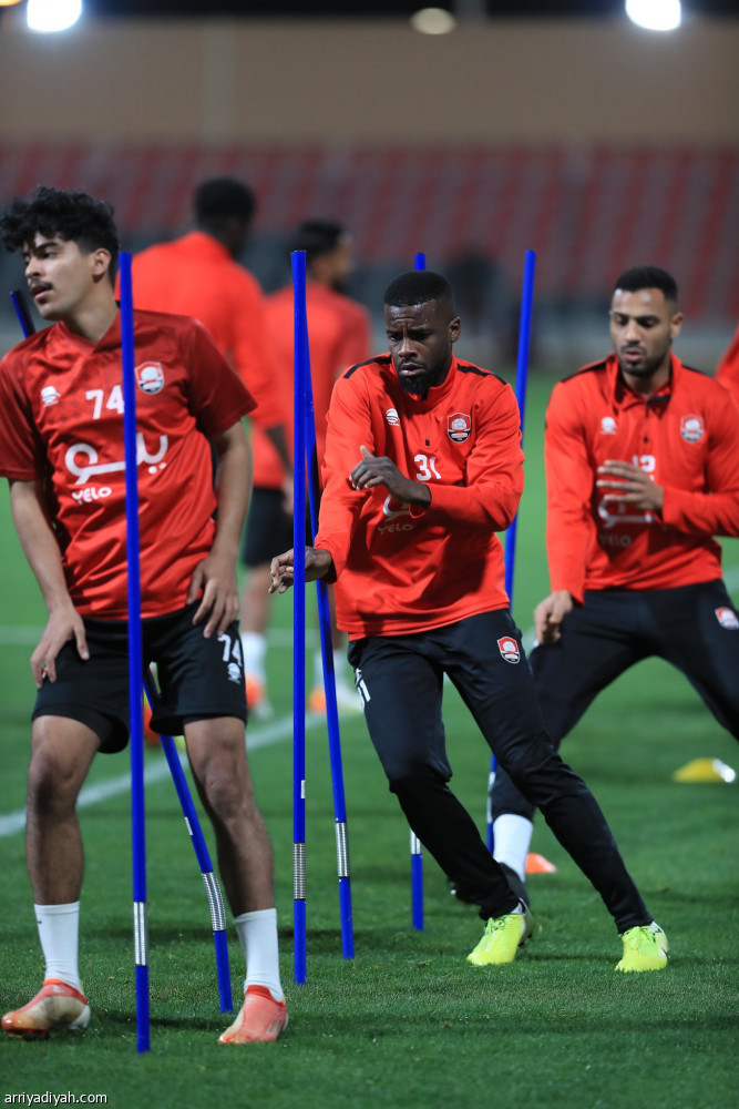 الرائد.. تمزق يُغيب فوزير 30 يوما