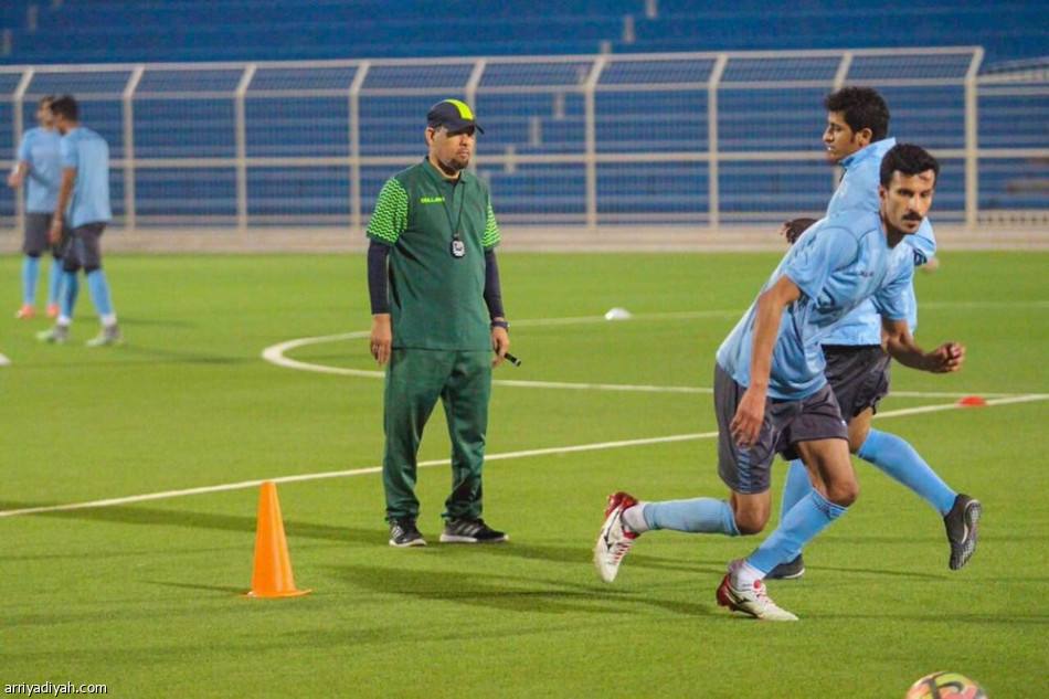 القروني يواصل تحضير الباطن لحامل اللقب