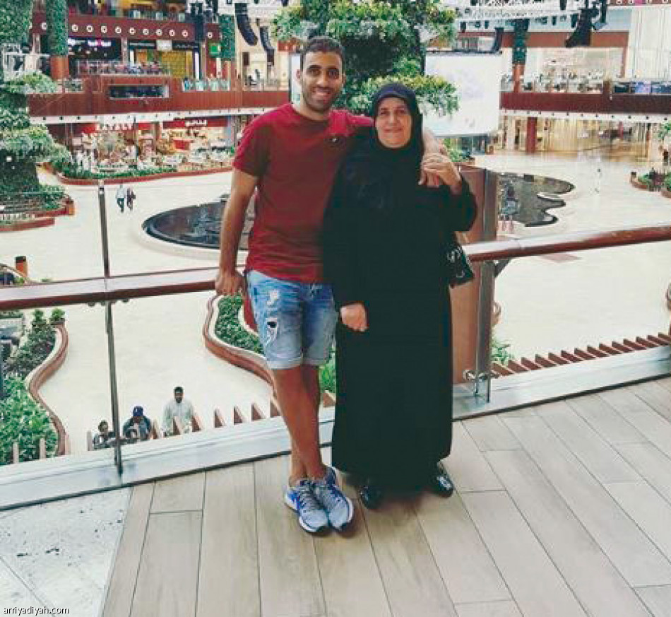 تويتر وإنستجرام
يكشفان حمد الله