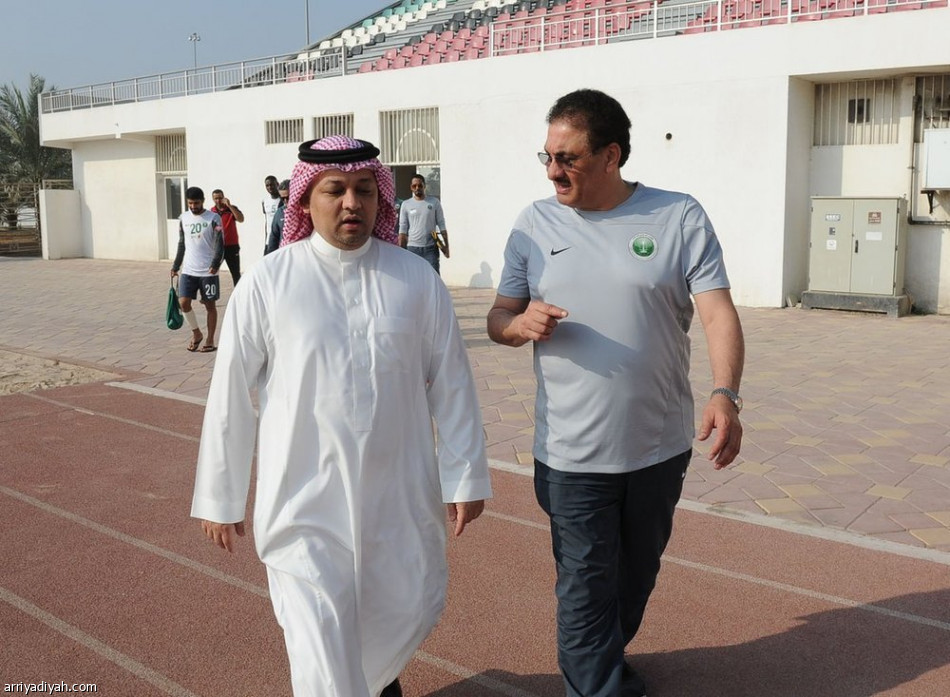 الاخضر يتدرب صباحاً بحضور عزت