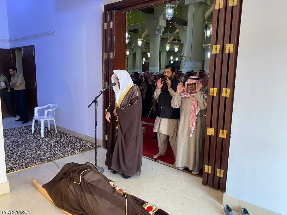 الرياضيون يشيعون شايع النفيسة