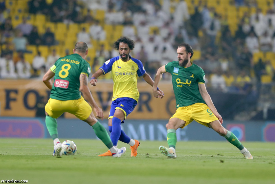 النصر يتعثر بالتعادل مع الخليج
