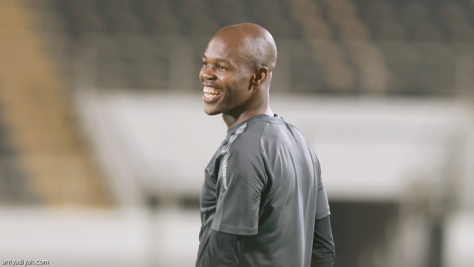 40 ألفا
تكسر قاعدة الطائي