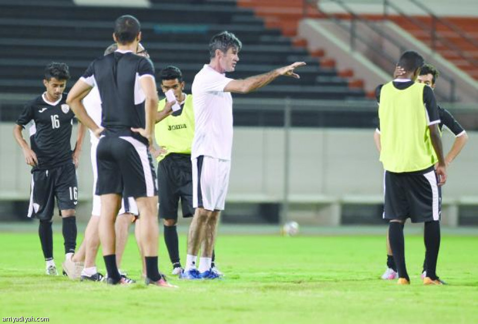 بن العمري يغيب عن الشباب